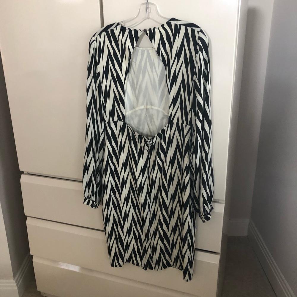 Winter Kate Dress - Picture 4 of 6